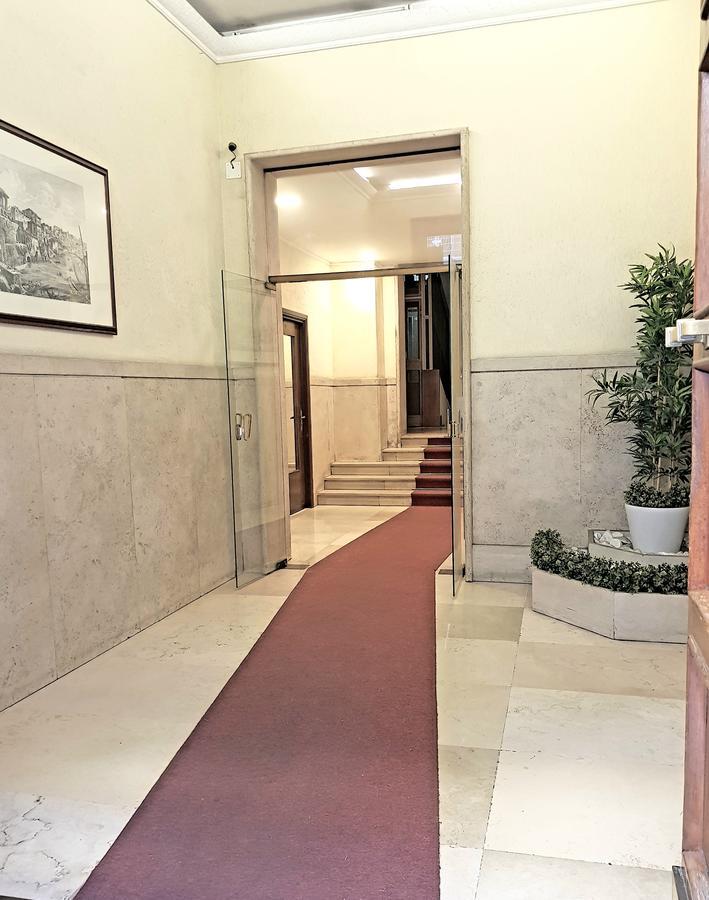 Dreaming Rome - Hostel Екстериор снимка